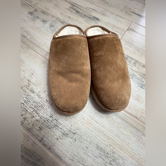 Men’s Classic Ugg Slip On - Picture 4 of 7
